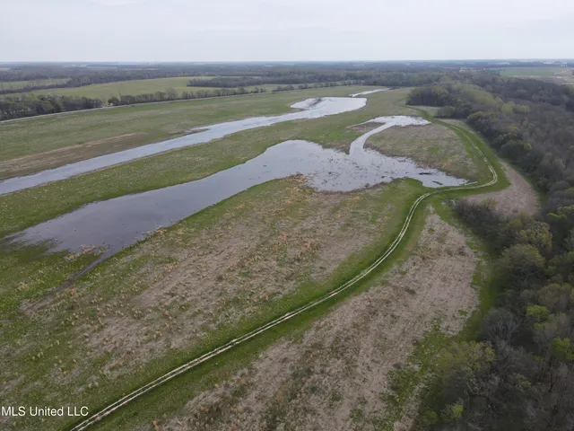 $3,475,650 | 448 Ms, Shaw, MS 38773