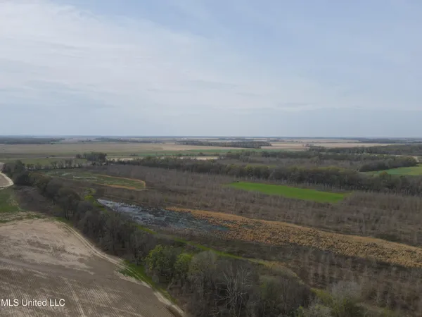 $3,475,650 | 448 Ms, Shaw, MS 38773