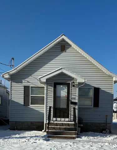 $1,350 | 1731 Ferguson Street, Unit 2, Rotterdam, NY 12303