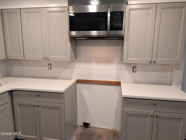 $1,350 | 1731 Ferguson Street, Unit 2, Rotterdam, NY 12303