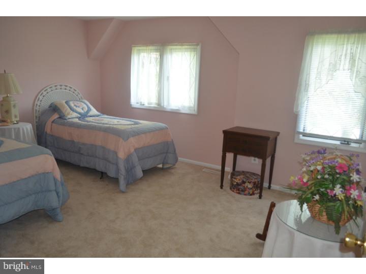 587 Sentinel Road Moorestown, NJ 08057 - Photo 15 of 17 Bedroom 4