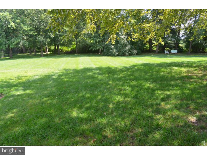 587 Sentinel Road Moorestown, NJ 08057 - Photo 16 of 17 Exterior Back