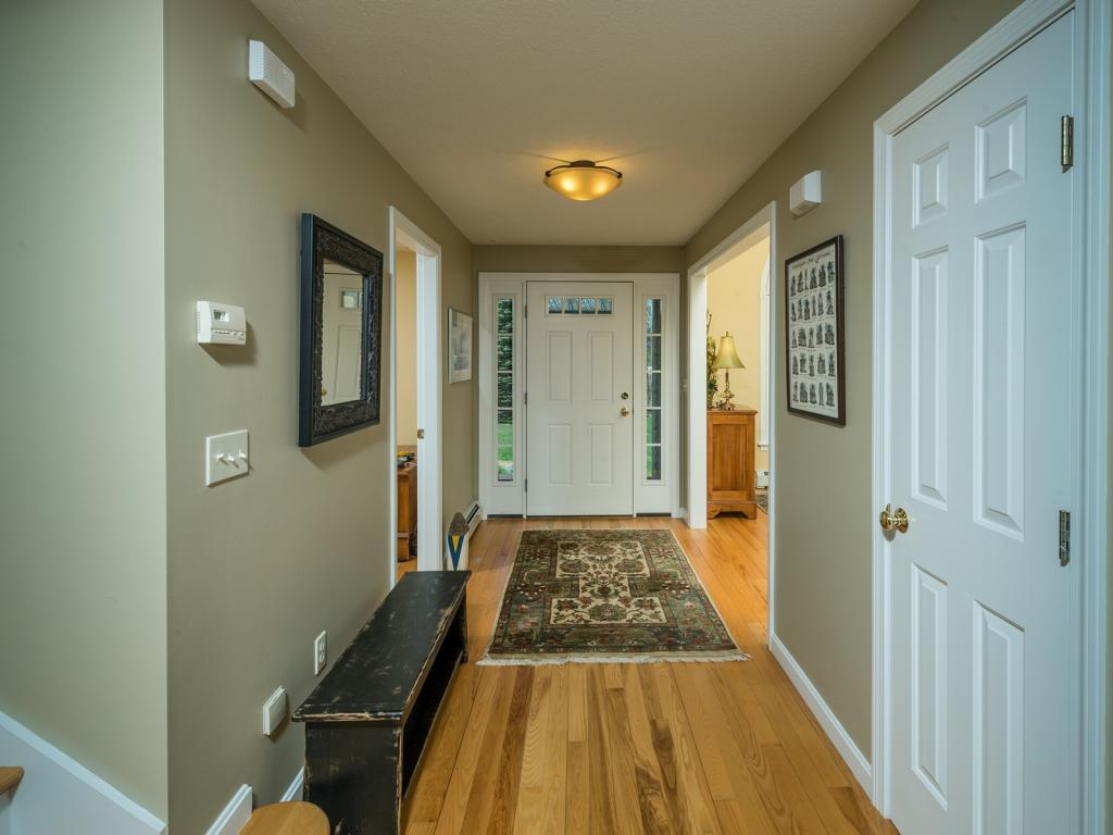 154 Seabury Road York, ME 03909 - Photo 5 of 36 Gallery Image 5