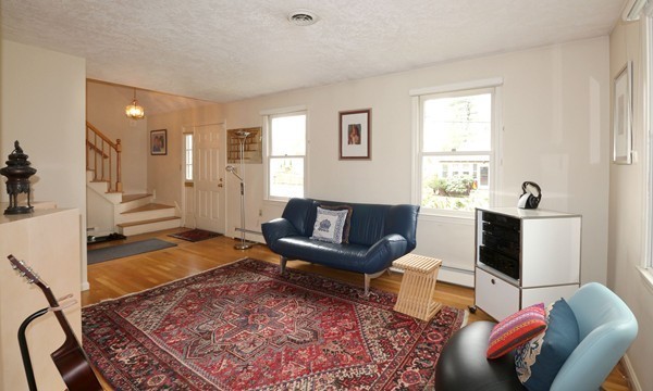 107 Overbrook Drive Wellesley, MA 02482 - Photo 2 of 25