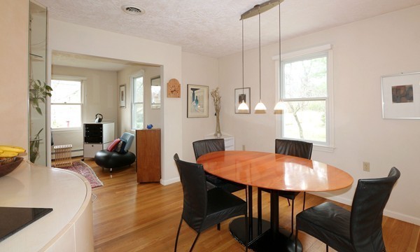 107 Overbrook Drive Wellesley, MA 02482 - Photo 4 of 25