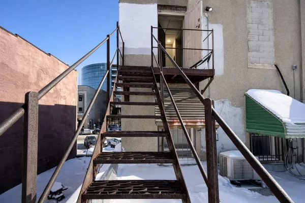 $1,350 | 35 North Saginaw Street, Unit 3, Pontiac, MI 48342