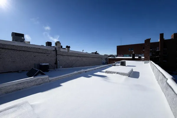 $1,350 | 35 North Saginaw Street, Unit 3, Pontiac, MI 48342