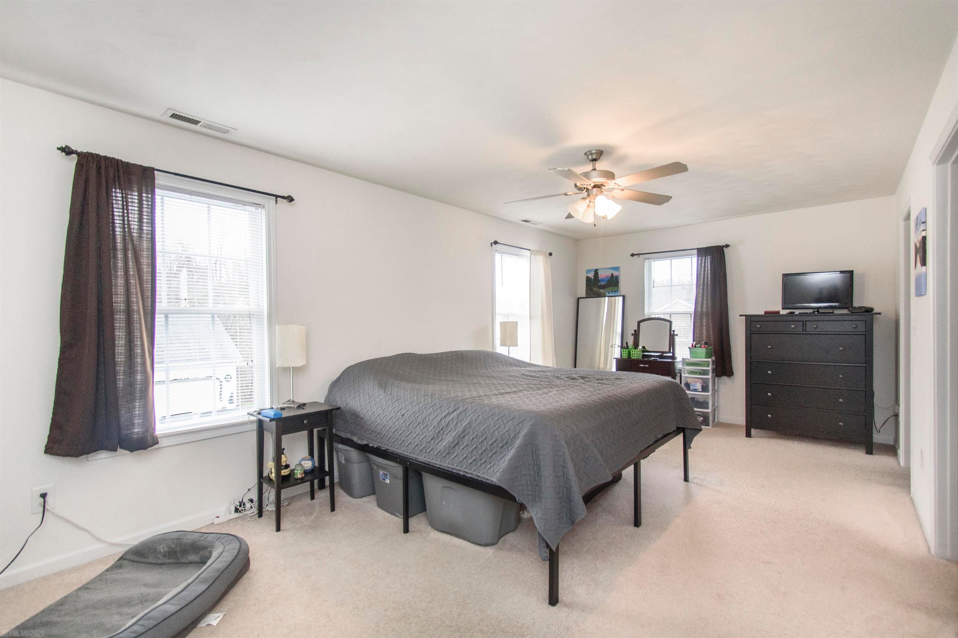 1030 Green Ridge Road Christiansburg, VA 24073 - Photo 14 of 26 Gallery Image 14