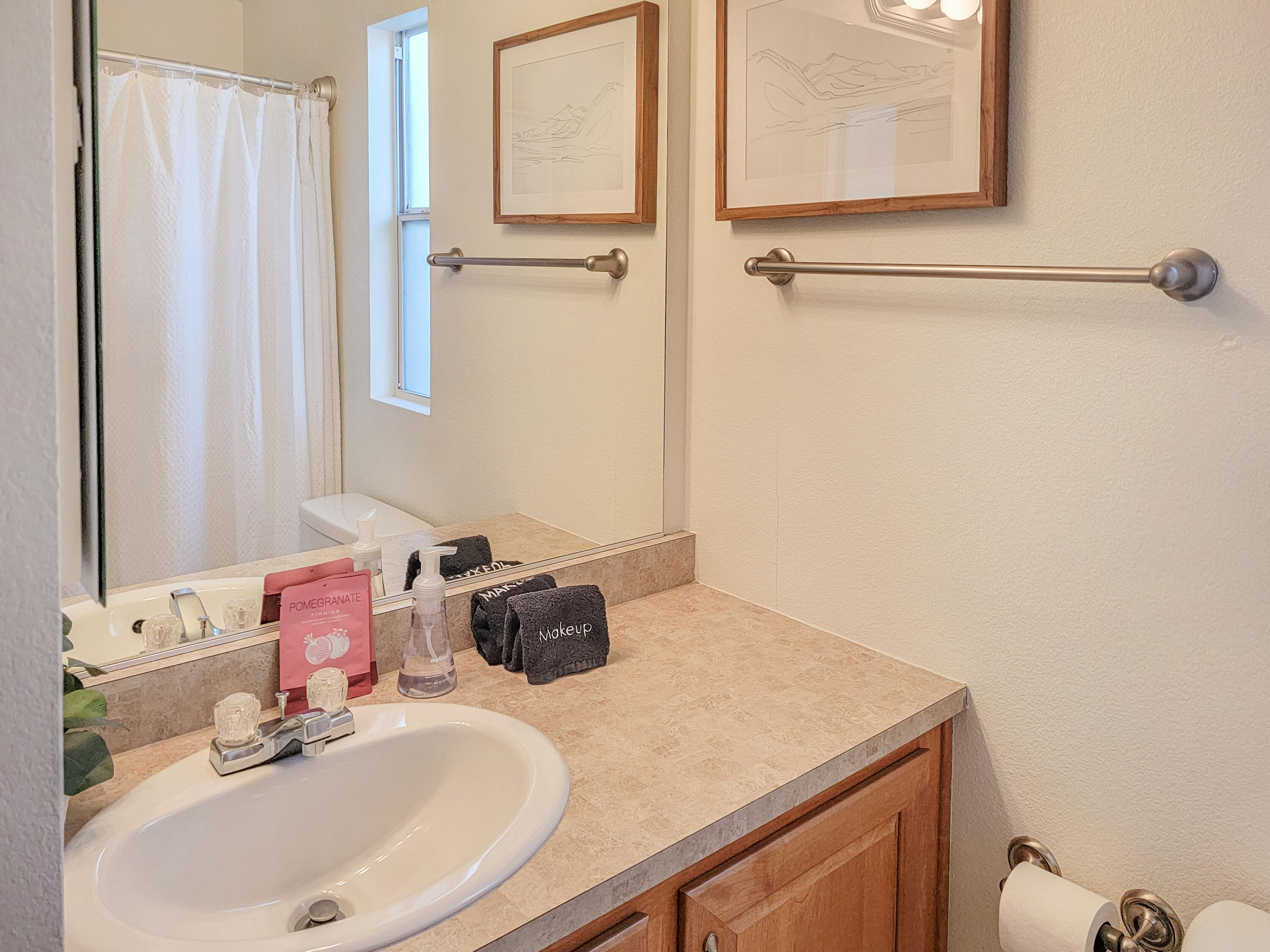 70200 Dillon Road, Unit 656 Desert Hot Springs, CA 92241 - Photo 15 of 18 Bathroom