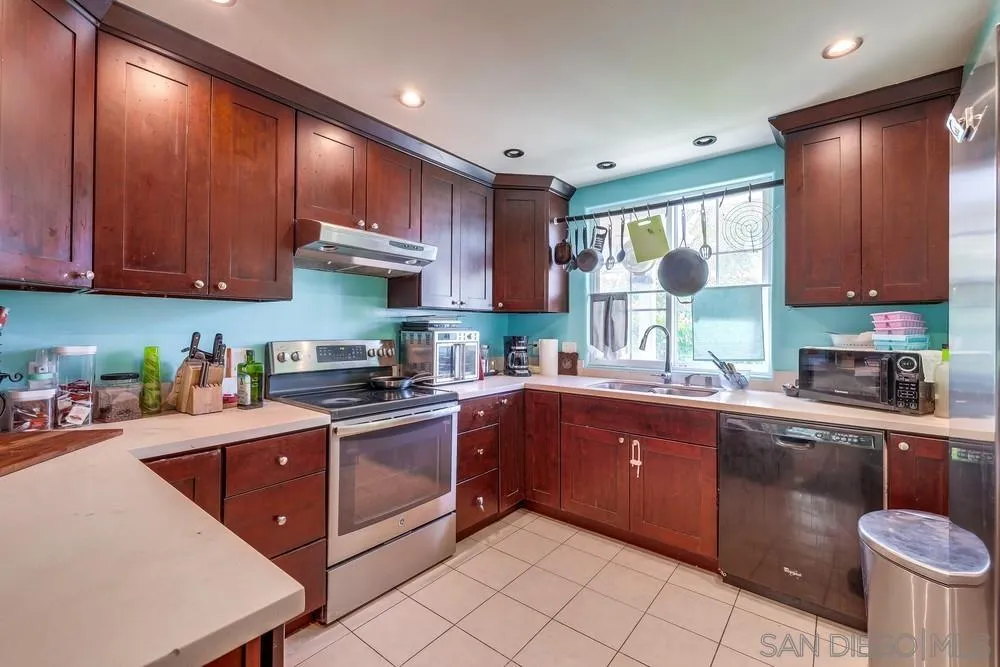 1657 Tarleton Street Spring Valley, CA 91977 - Photo 12 of 27 Gallery Image 12
