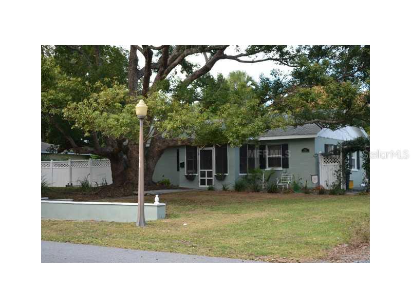 2085 Southland Road Mount Dora, FL 32757 - Photo 1 of 1 Exterior Front
