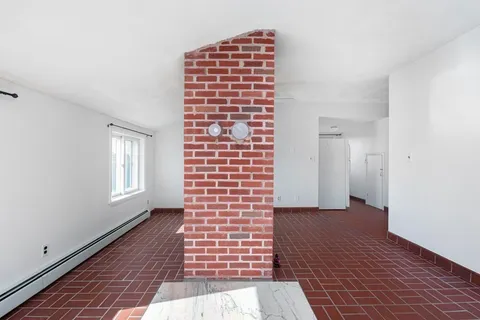 $2,300 | 789 Shirley Street, Unit 3, Winthrop, MA 02152