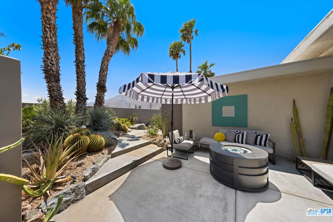 130 West Racquet Club Road, Unit 426 Palm Springs, CA 92262 - Photo 24 of 36 Gallery Image 24