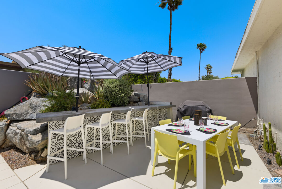 130 West Racquet Club Road, Unit 426 Palm Springs, CA 92262 - Photo 29 of 36 Gallery Image 29