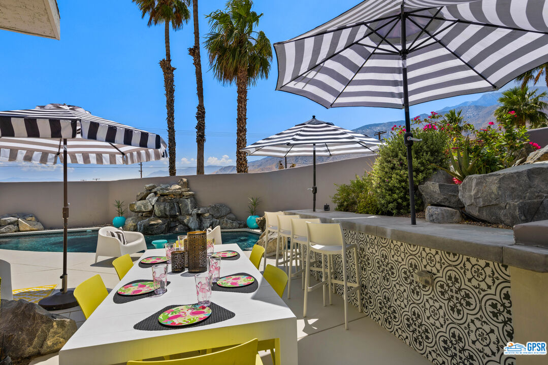 130 West Racquet Club Road, Unit 426 Palm Springs, CA 92262 - Photo 3 of 36 Gallery Image 3