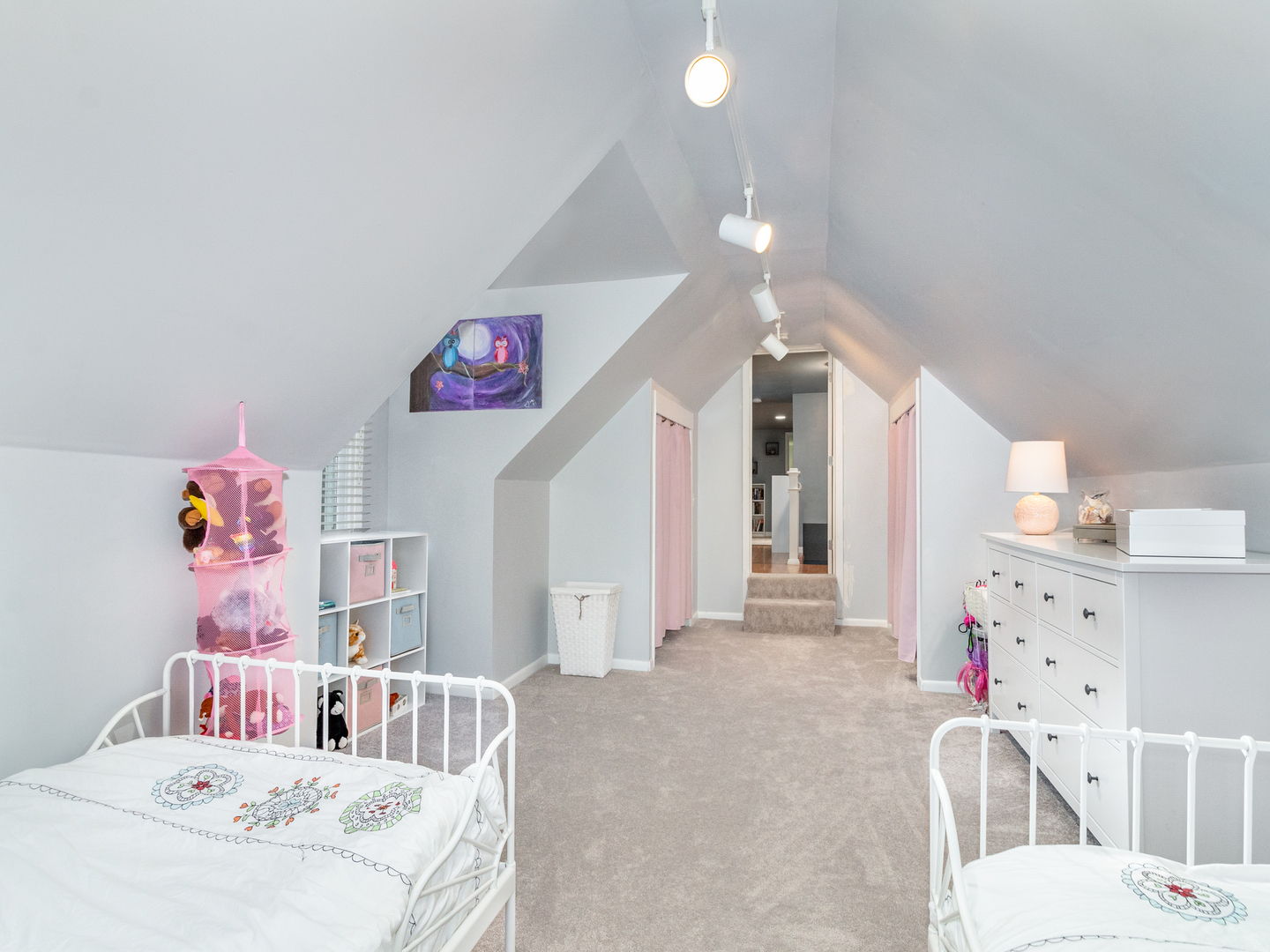 810 North Gary Avenue Wheaton, IL 60187 - Photo 34 of 36 a bedroom with furniture and a baby crib