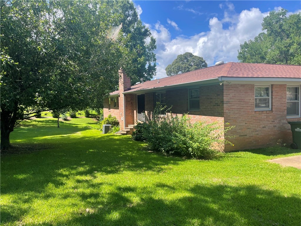 107 Leta Lane Valley, AL 36854 - Photo 11 of 42 Gallery Image 11
