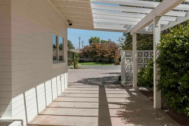 $425,000 | 2421 C Street, Bakersfield, CA 93301