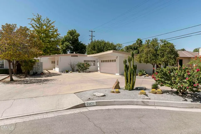 $425,000 | 2421 C Street, Bakersfield, CA 93301