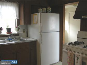 109 Kuser Road Hamilton, NJ 08619 - Photo 3 of 6