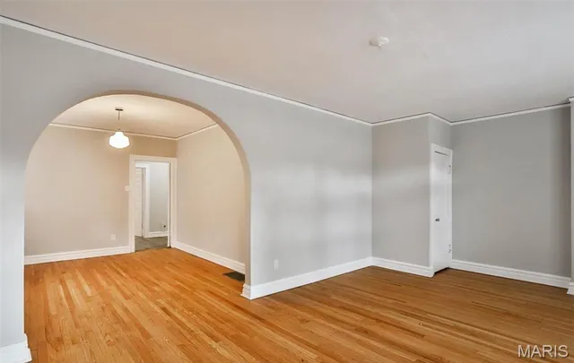 $1,550 | 7125 Dartmouth Avenue, University City, MO 63130