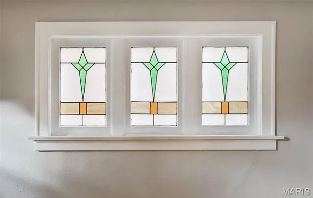 $1,550 | 7125 Dartmouth Avenue, University City, MO 63130