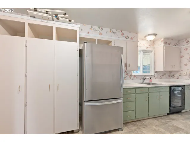 $410,000 | 1047 Baxter Street, Eugene, OR 97402