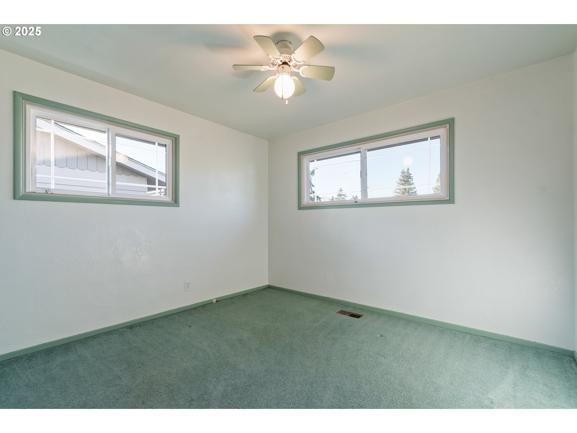 1047 Baxter Street Eugene, OR 97402 - Photo 25 of 45