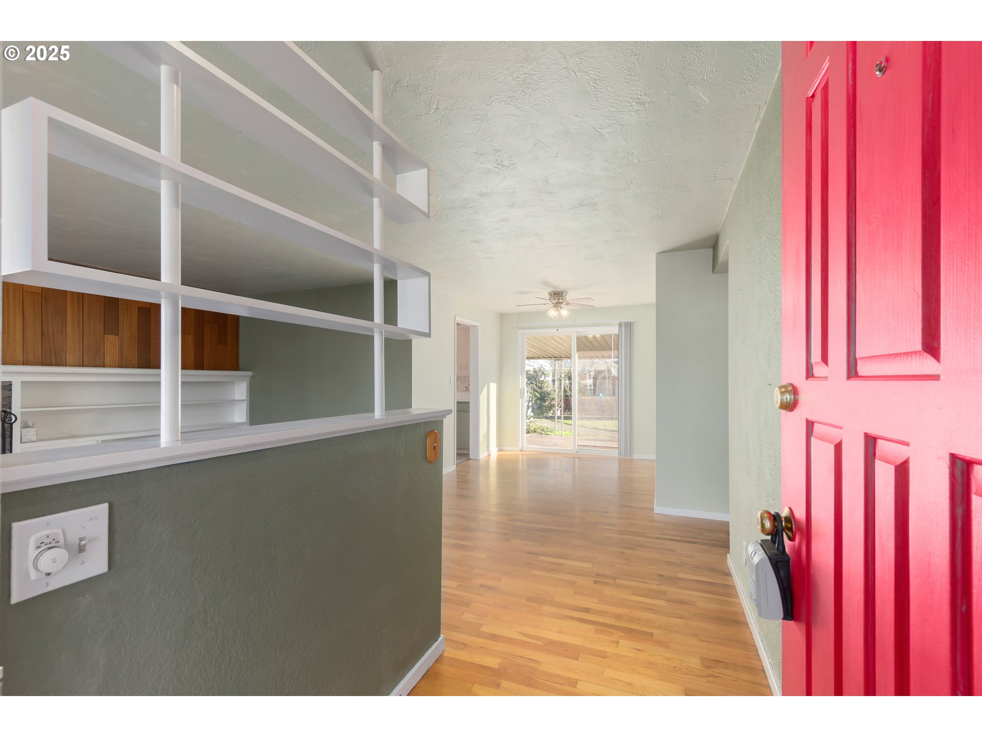 1047 Baxter Street Eugene, OR 97402 - Photo 5 of 45