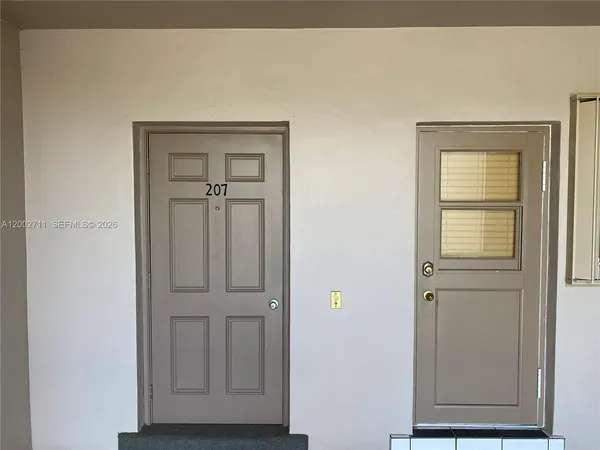 $1,700 | 2471 Southwest 82nd Avenue, Unit 207, Davie, FL 33324