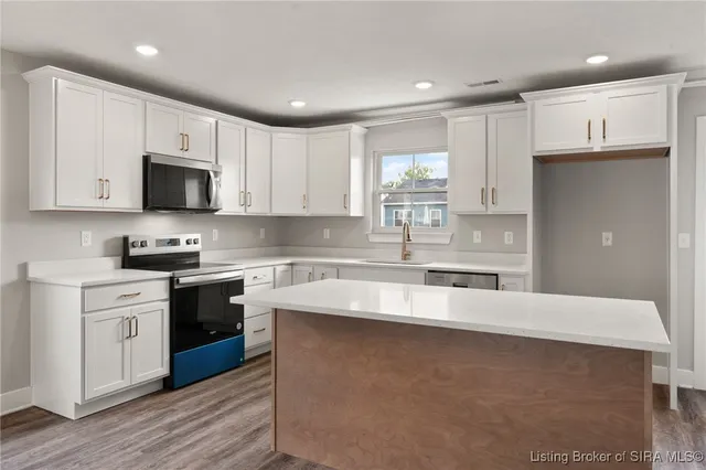 $279,000 | 8031 Hudson Lane, Georgetown, IN 47122