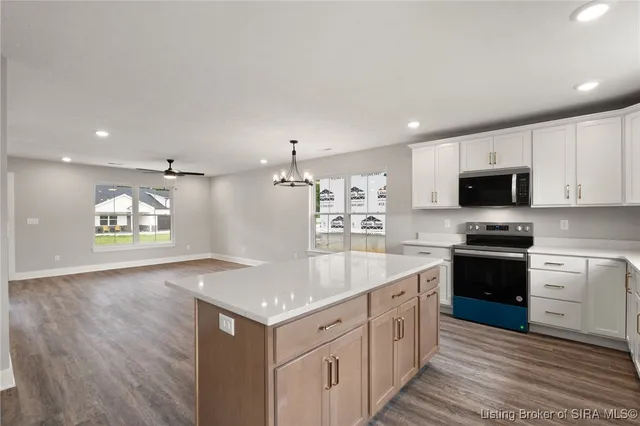 $279,000 | 8031 Hudson Lane, Georgetown, IN 47122