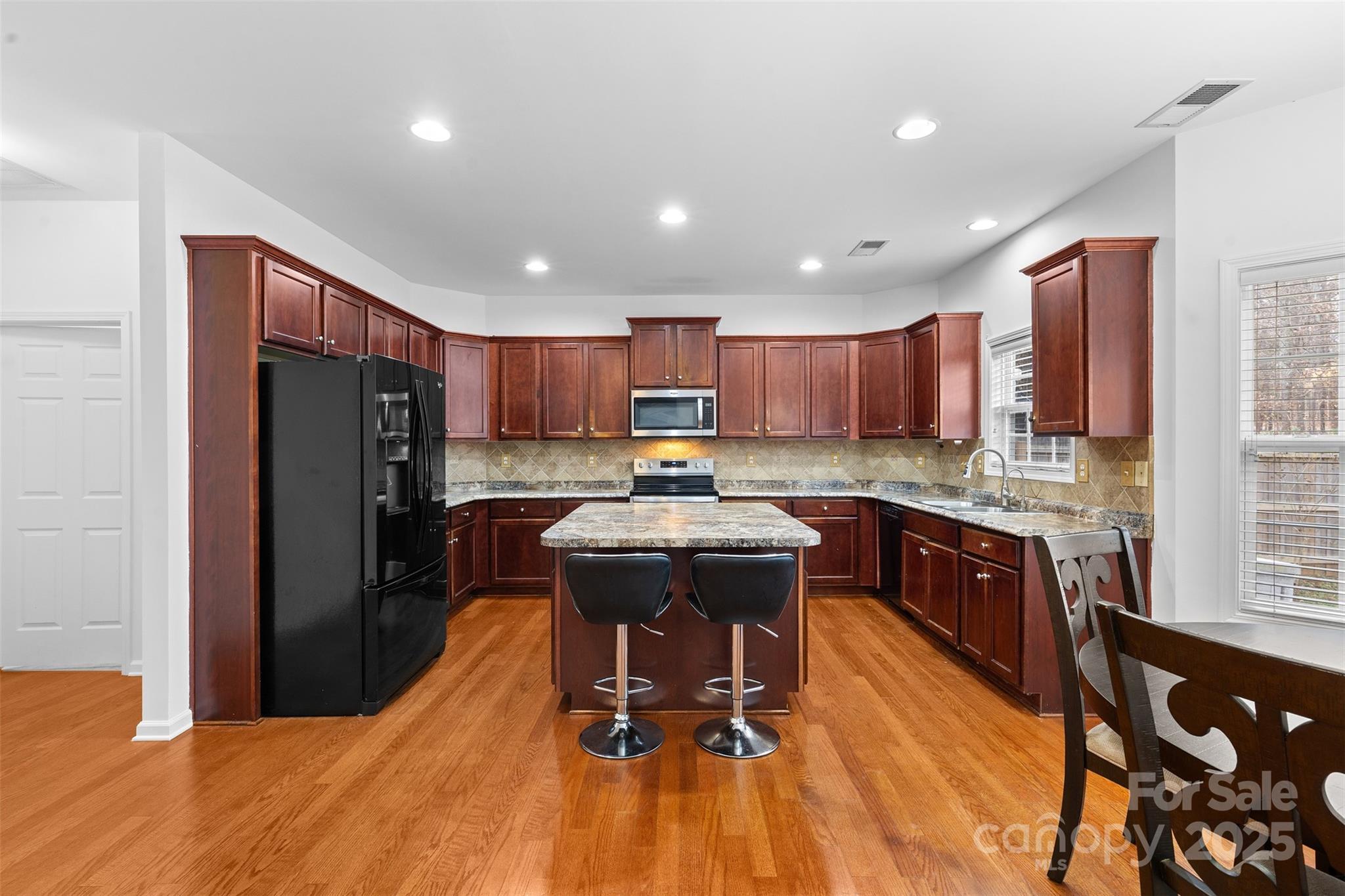 11919 Erwin Ridge Avenue Charlotte, NC 28213 - Photo 6 of 24