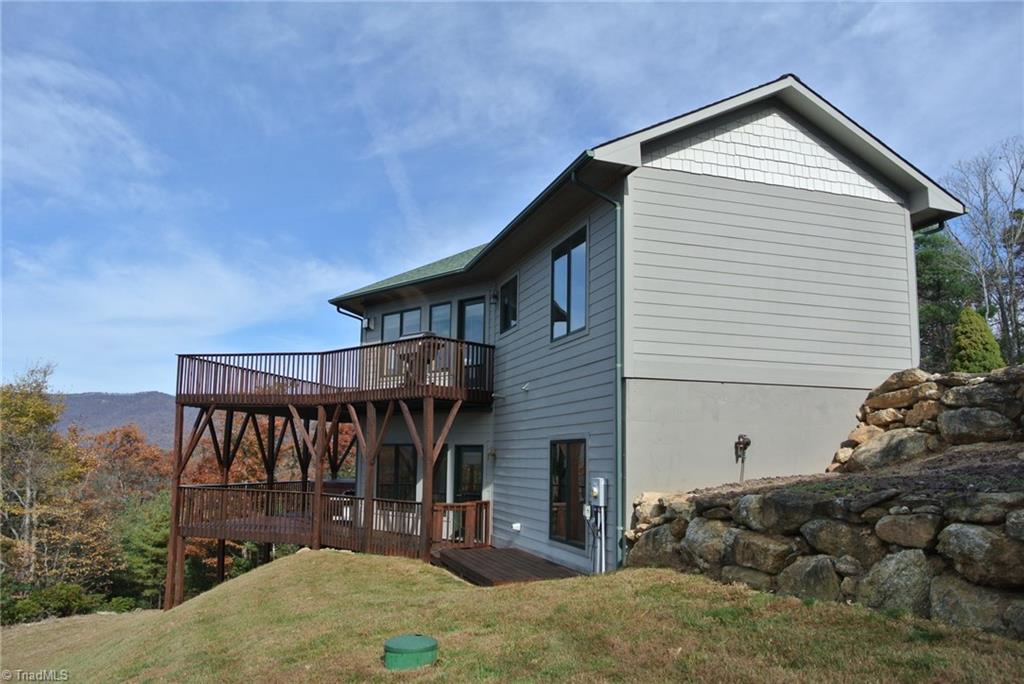 4661 Staghorn Road Purlear, NC 28665 - Photo 11 of 28