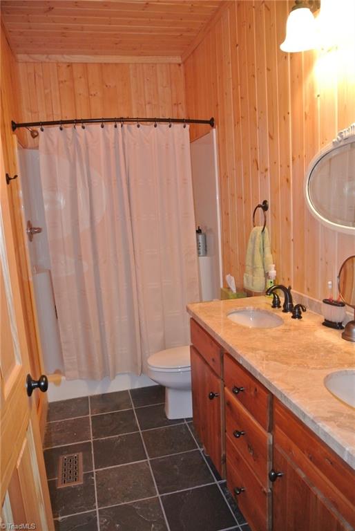 4661 Staghorn Road Purlear, NC 28665 - Photo 17 of 28