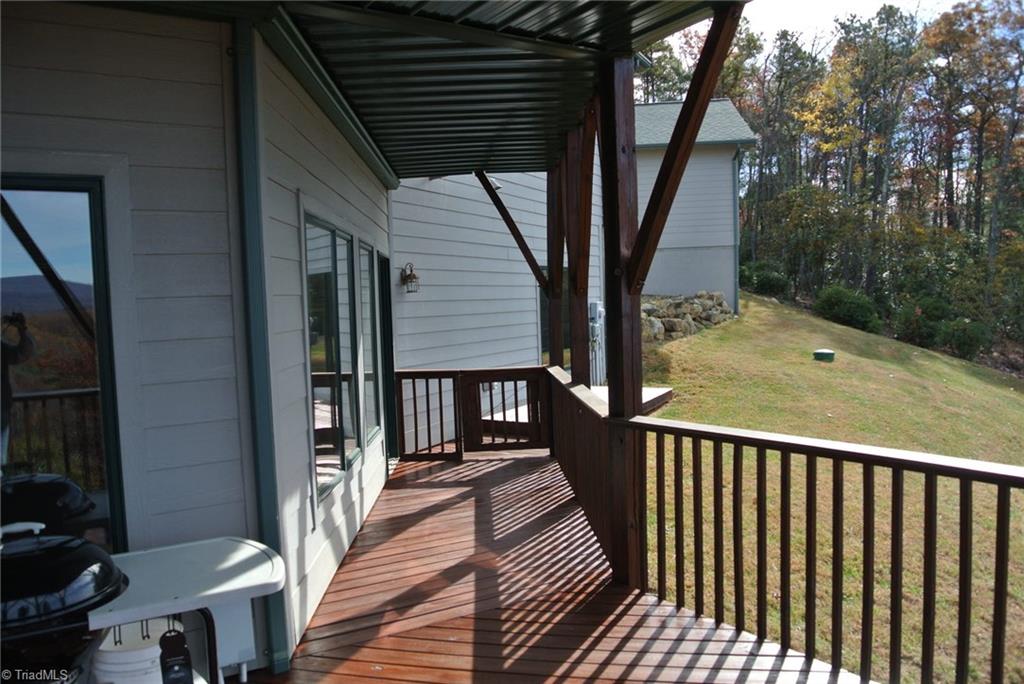 4661 Staghorn Road Purlear, NC 28665 - Photo 7 of 28