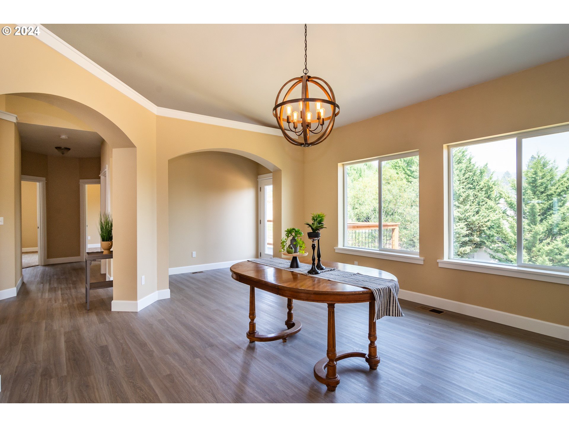724 Divot Loop Sutherlin, OR 97479 - Photo 10 of 26 Gallery Image 10