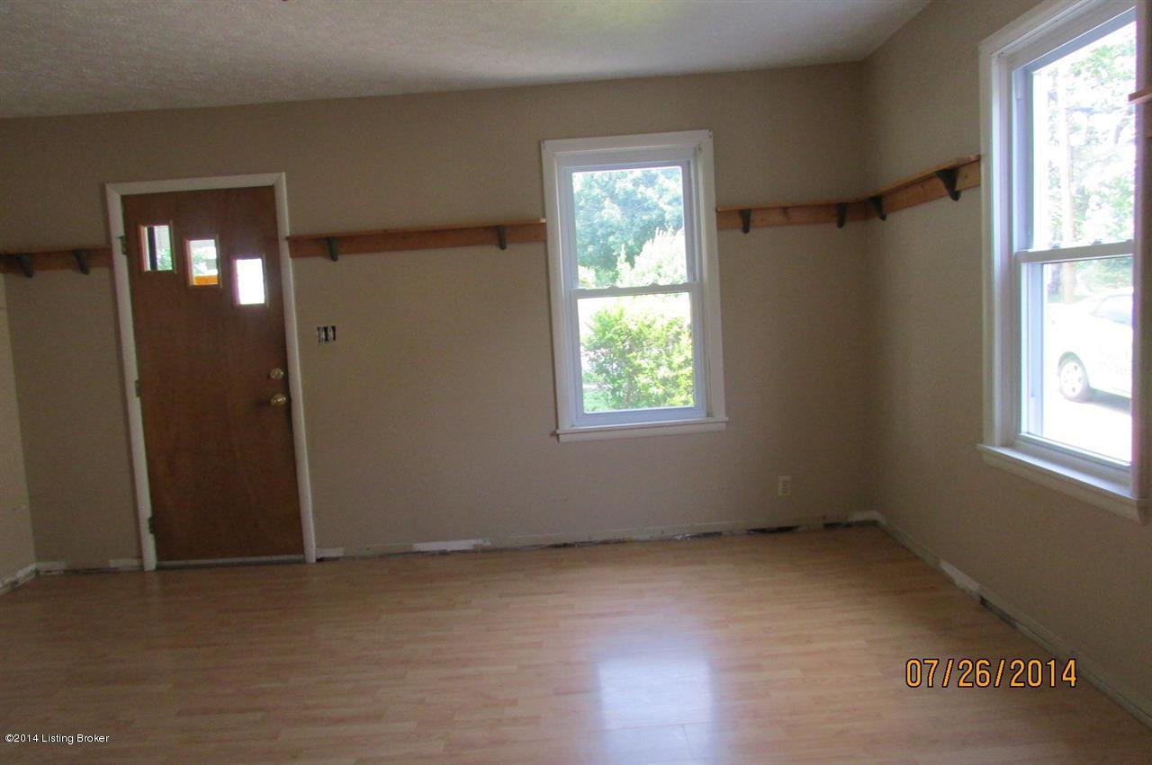 635 Old State Road Brandenburg, KY 40108 - Photo 10 of 11 living room