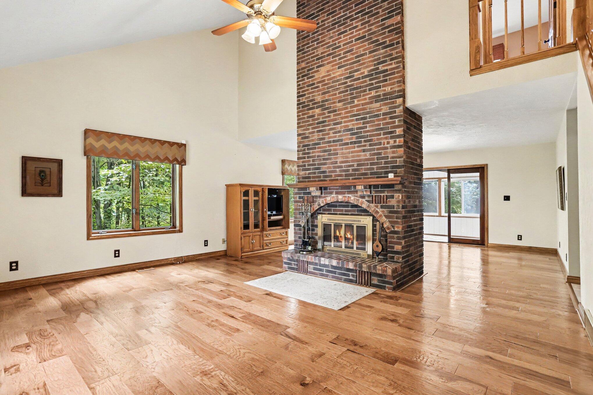 61214 Highway 131 Three Rivers, MI 49093 - Photo 4 of 33 004_file_5832