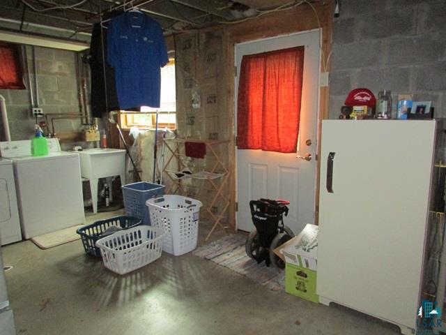 4702 Oneida Street Duluth, MN 55804 - Photo 9 of 12 Gallery Image 9