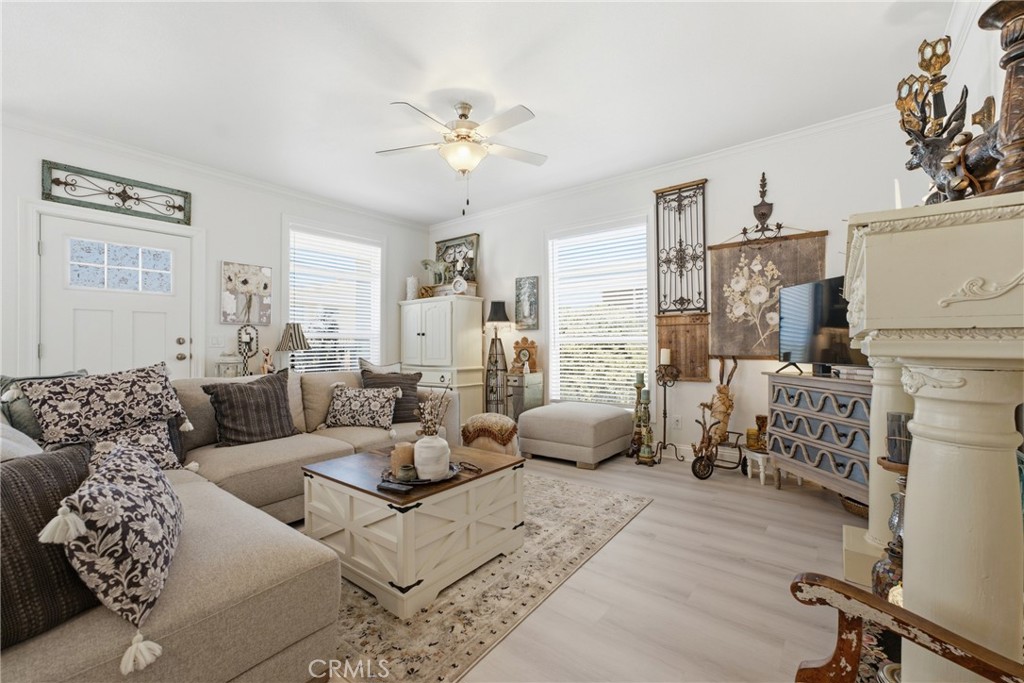 23301 Ridge Rte Drive, Unit 111 Laguna Hills, CA 92653 - Photo 4 of 30 Gallery Image 4