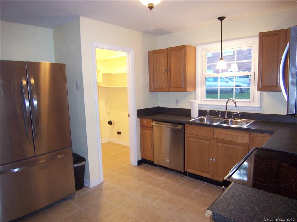 83 Pressley Road Asheville, NC 28805 - Photo 4 of 12 Gallery Image 4