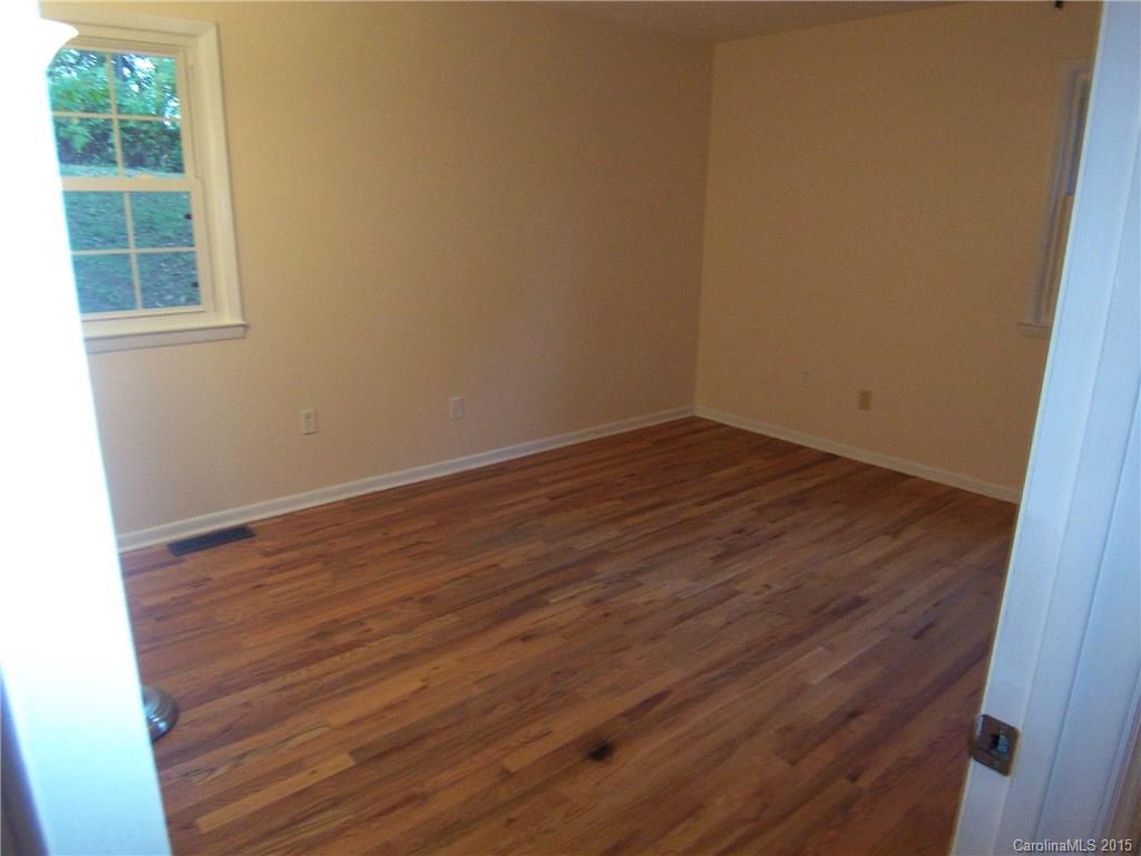 83 Pressley Road Asheville, NC 28805 - Photo 8 of 12 Gallery Image 8