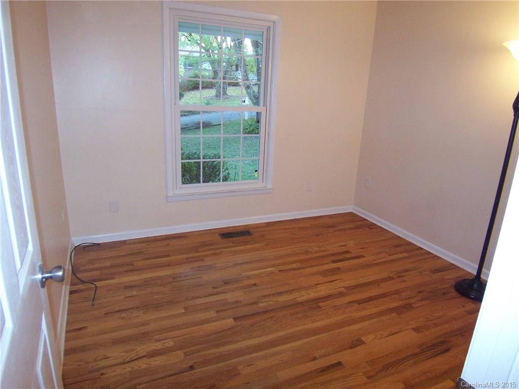83 Pressley Road Asheville, NC 28805 - Photo 10 of 12 Gallery Image 10