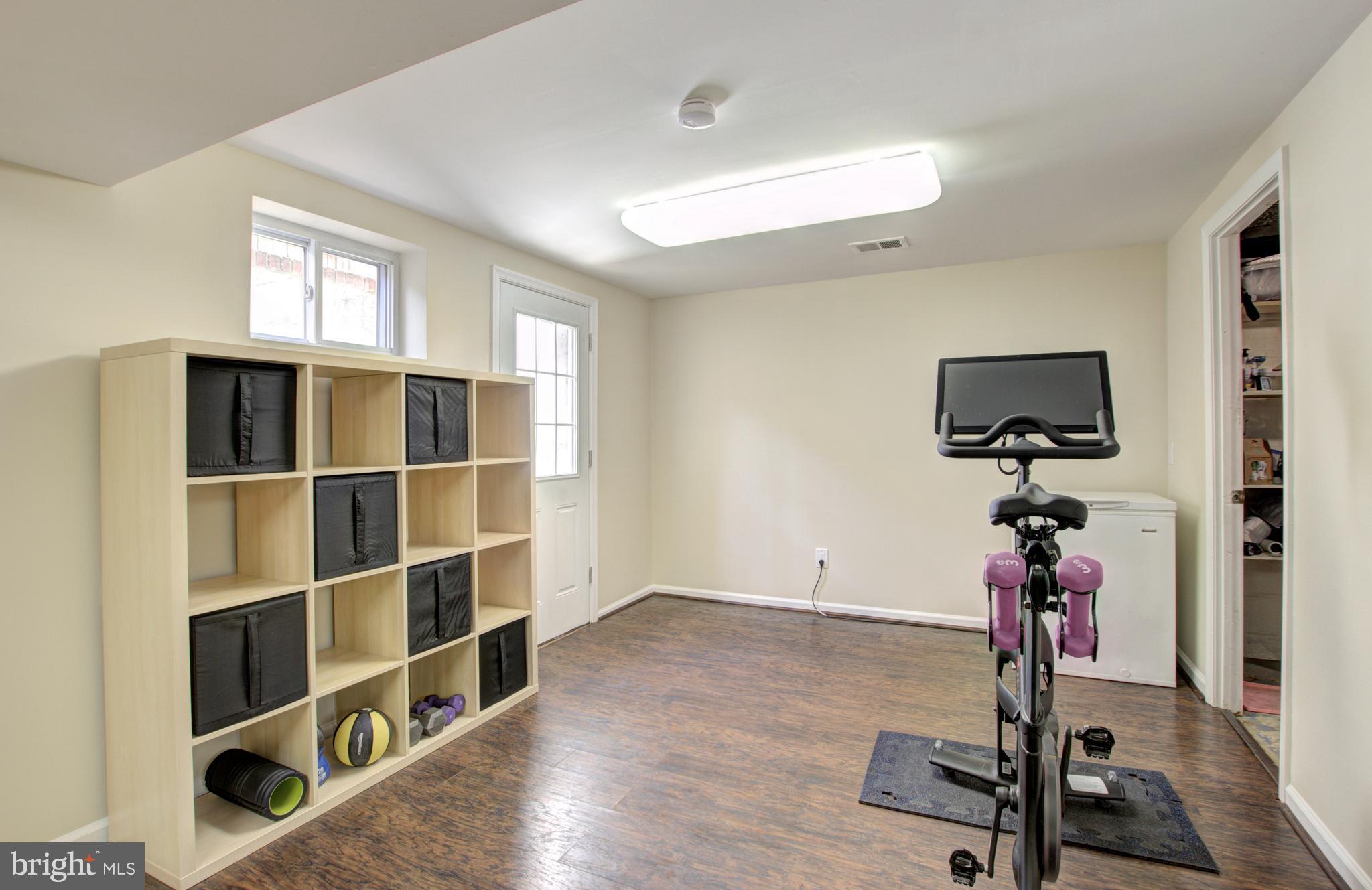 8900 Cromwell Drive Springfield, VA 22151 - Photo 18 of 40