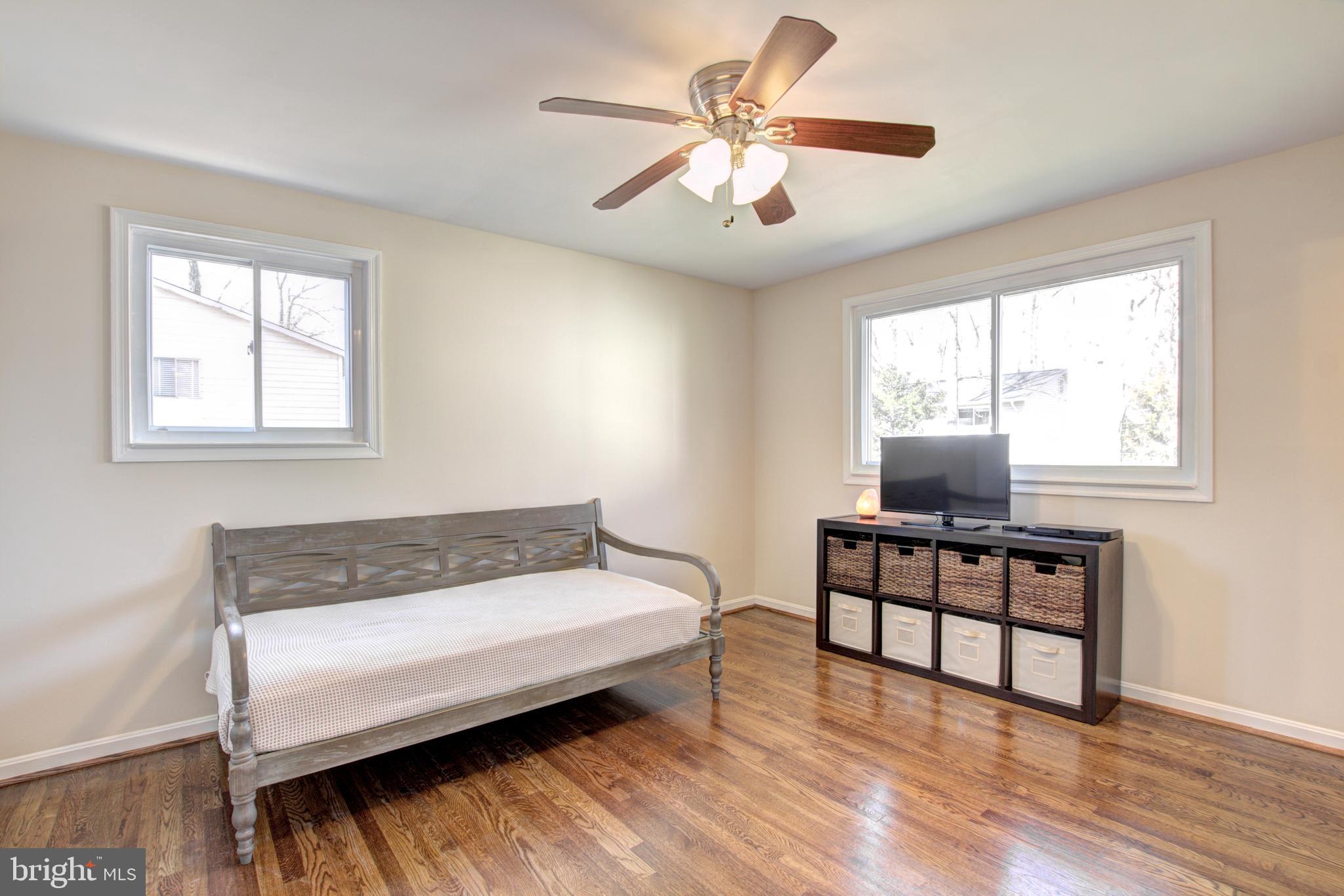 8900 Cromwell Drive Springfield, VA 22151 - Photo 25 of 40