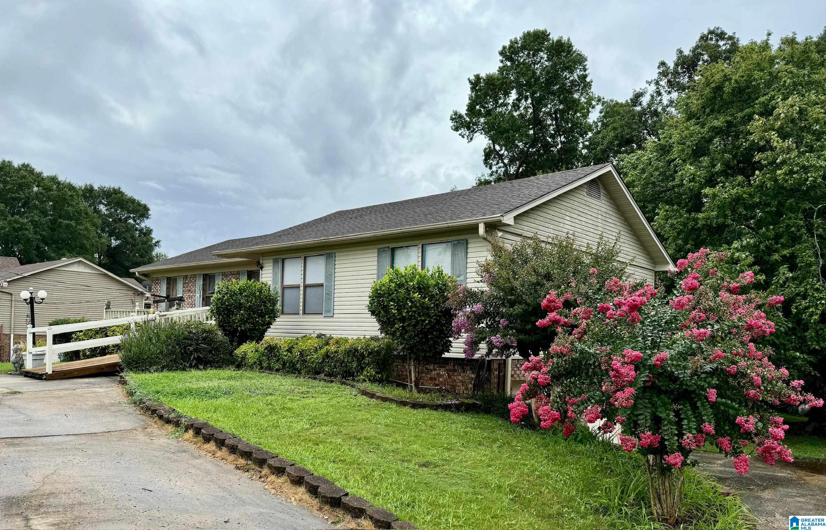 8902 Mosley Loop Road Kimberly, AL 35091 - Photo 4 of 23
