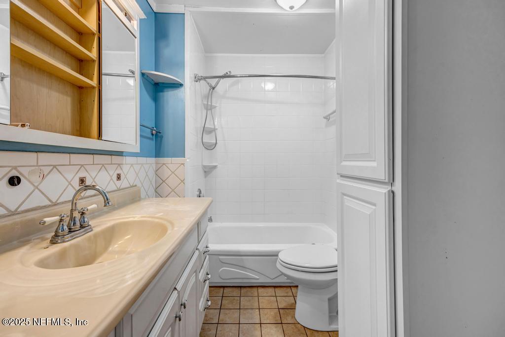 5140 Cruz Road Jacksonville, FL 32207 - Photo 16 of 28 5140 Cruz Rd -9