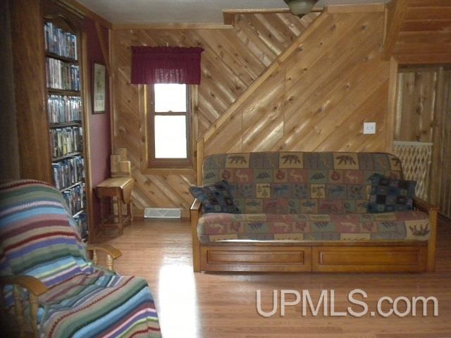 586 Londo Road Wakefield, MI 49968 - Photo 4 of 36 Gallery Image 4