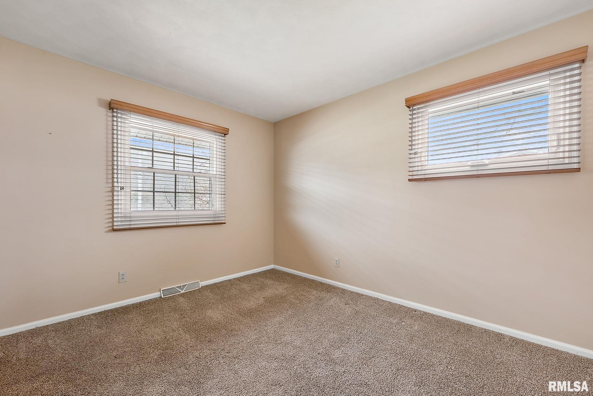 14029 78th Avenue West Taylor Ridge, IL 61284 - Photo 13 of 23 Gallery Image 13